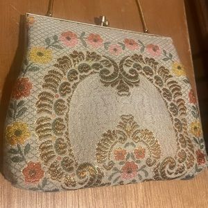 Vintage embroidered clutch purse